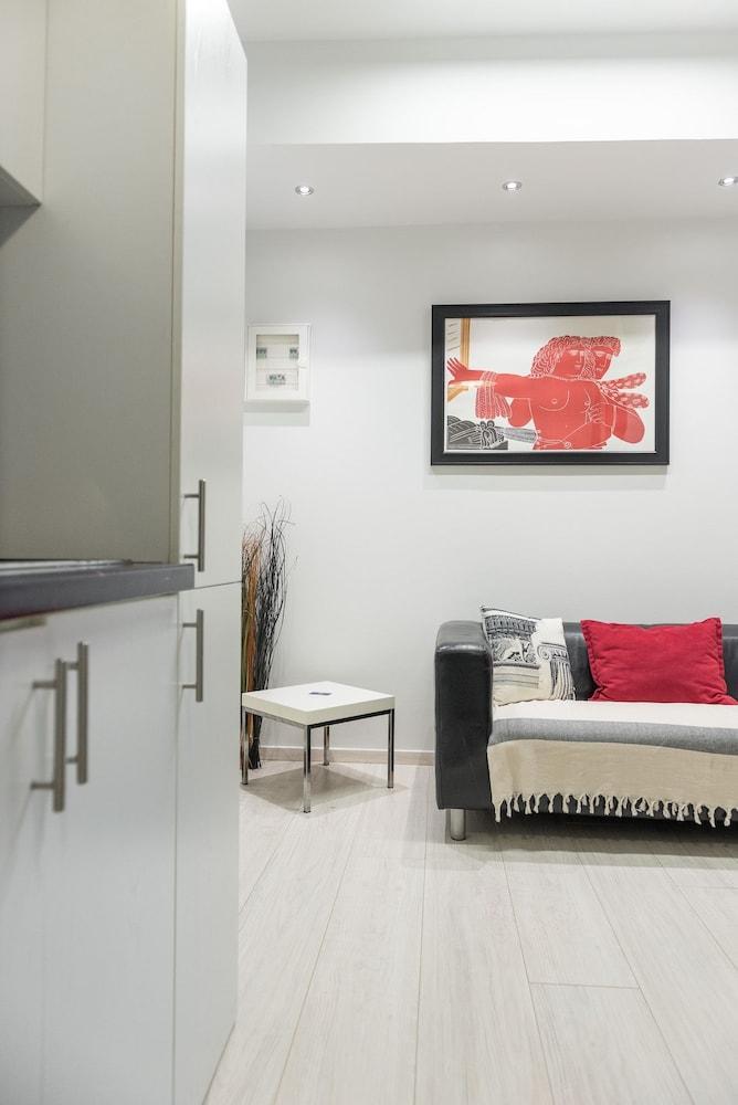 Acropolis Cozy Studio By Livin Urbban Atena Exterior foto